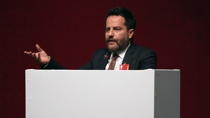 Dursun Özbek: "Önümüzdeki dönemde de sevgili Erden Timur'un..."
