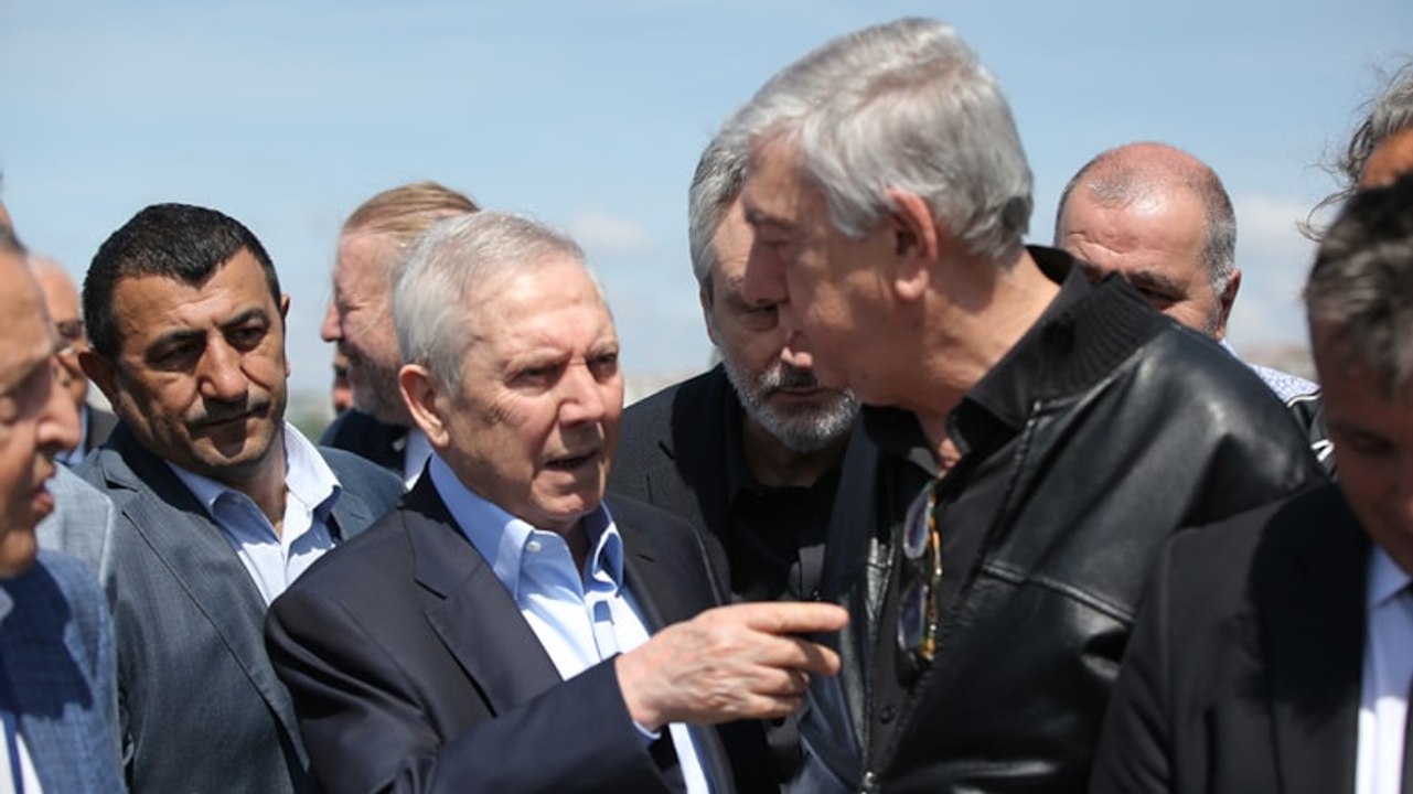 Aziz Yıldırım, 6 yıl sonra Fenerbahçe Yüksek Divan Kurulu'na katıldı