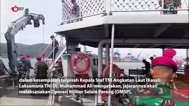 Momen Erupsi Gunung Ruang di Sulawesi Utara, TNI AL Kerahkan Kapal Perang Kirim Bantuan dan Evakuasi