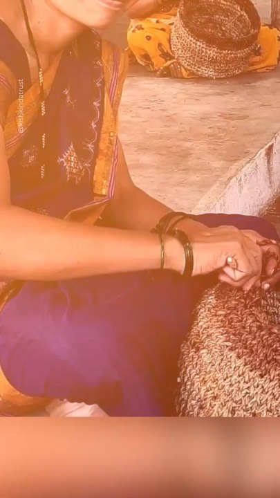 Abonne-toi pour suivre d’autres solutions positives !     @theimpactstory     #inde #innovation #banane #recyclage #environnement #secondemain