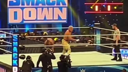 Cody Rhodes vs CarMelo Hayes - WWE Smackdown April 26 2024