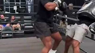 Mike Tyson, il VIDEO dell’allenamento a 58 anni