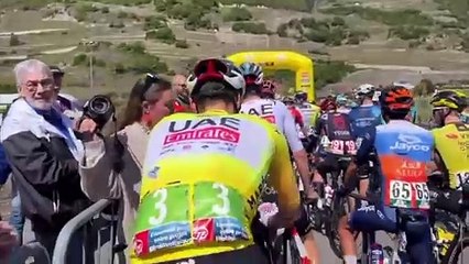 Cyclisme - Tour de Romandie 2024 - Richard Carapaz la 4e étape, Carlos Rodriguez en jaune... Juan Ayuso a craqué !