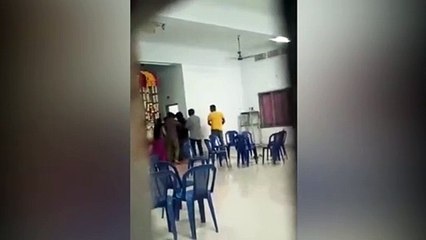 Família tenta sequestrar noiva em casamento na Índia