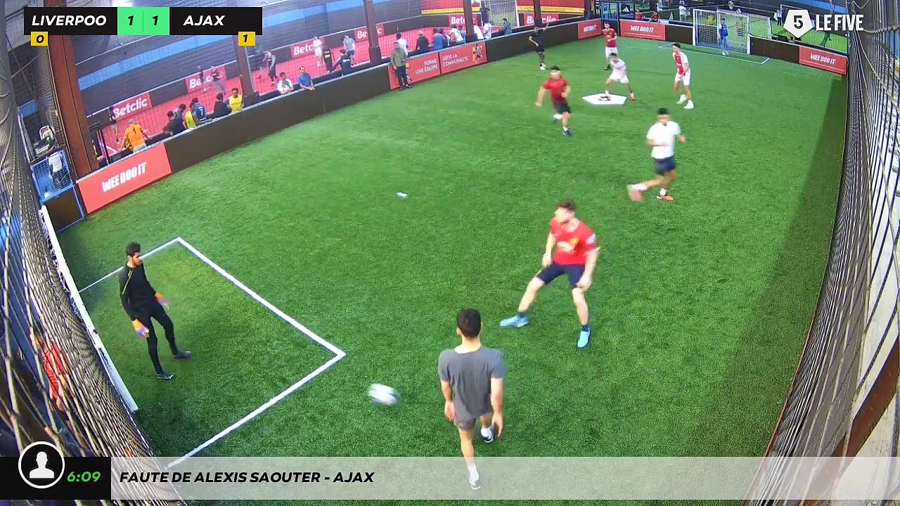 Faute de Alexis Saouter - AJAX