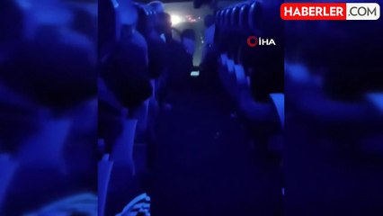 Seyir halindeki yolcu otobüsünde şoförlerin koltuk değişimi kamerada