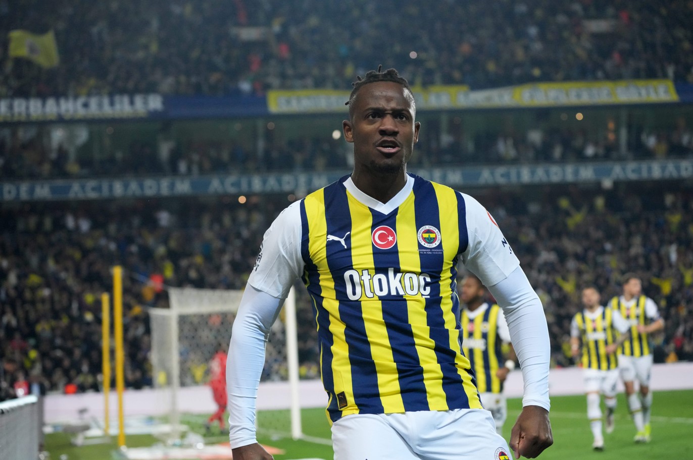 Süper Lig : Grâce à Batshuayi, Fenerbahçe s'offre le derby d'Istanbul aux dépens de Besiktas
