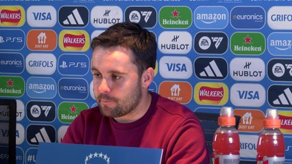 Jonatan Giraldez reacts to Barcelona's Semi Final victory