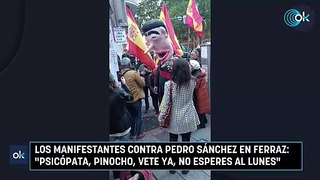 Los manifestantes contra Pedro Sánchez en Ferraz: 
