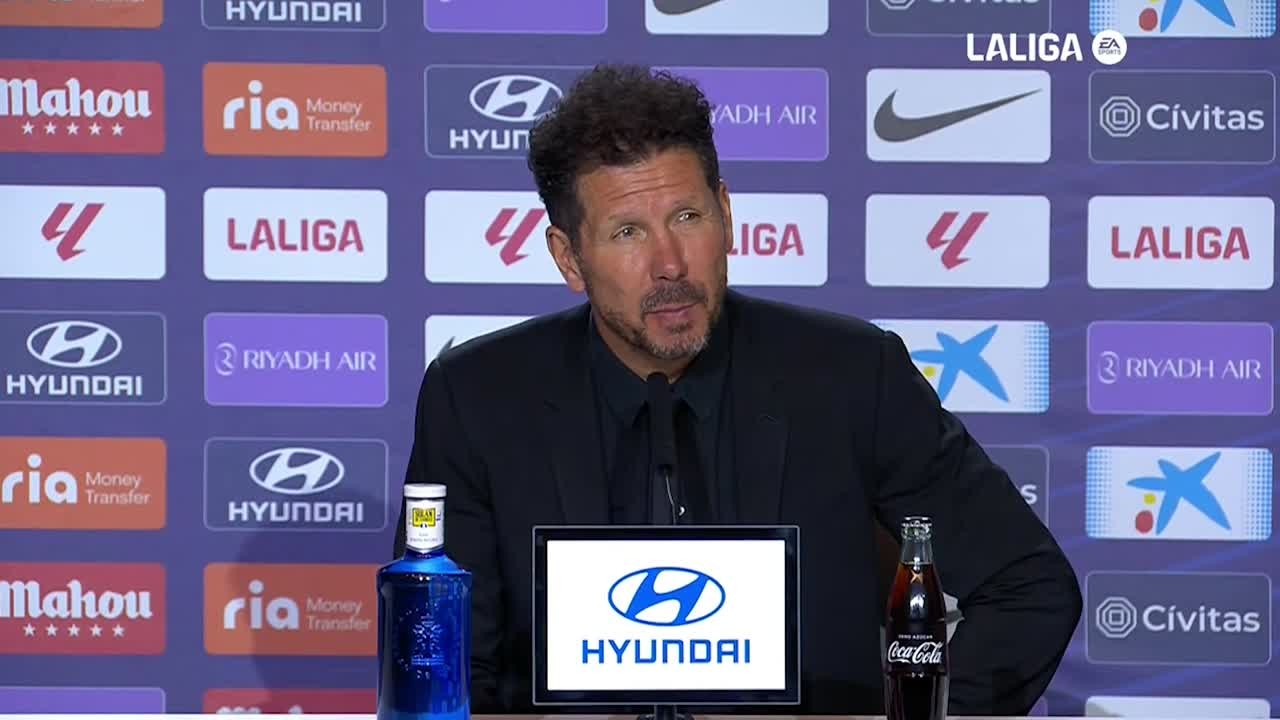 Simeone sobre los cánticos racistas
