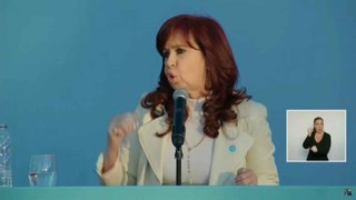 Cristina Fernández de Kirchner acusa a Javier Milei de 