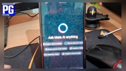 Скачать видео: How To Use Meta AI on WhatsApp | Phenomenal Guruji