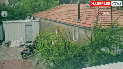 Bandırma'da şiddetli rüzgar ve dolu yağışı etkili oldu