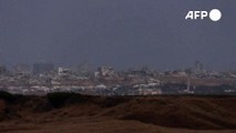 سحب كثيفة من الدخان فوق وسط قطاع غزة