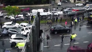 İstanbul'da 7 araç birbirine girdi