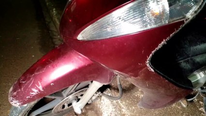 Mulher é atendida pelo Siate ao sofrer queda de Biz na Jacarezinho