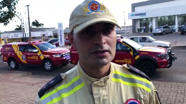 Motociclista fica ferido ao se envolver em acidente com Gol na rua Barão do Cerro Azul