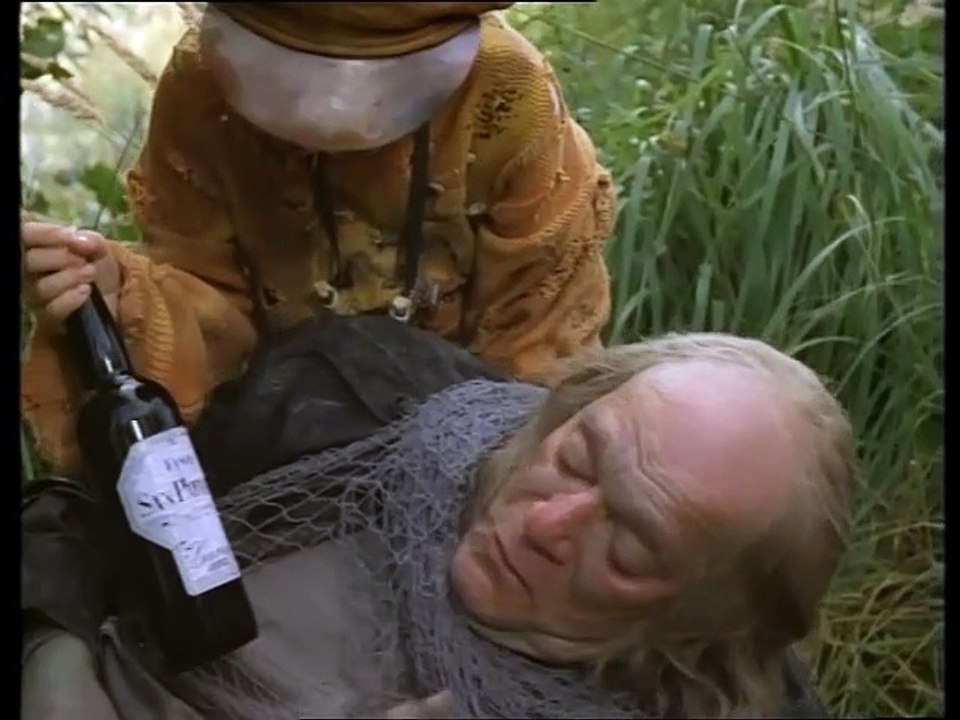 Frankensteins Tante - Ganze Serie - Teil 2/7 - 'Die Renovierung' - 1986