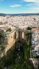LE PUS MAJESTUEUX pont d’Andalousie : Ronda [@bianca_kramer]