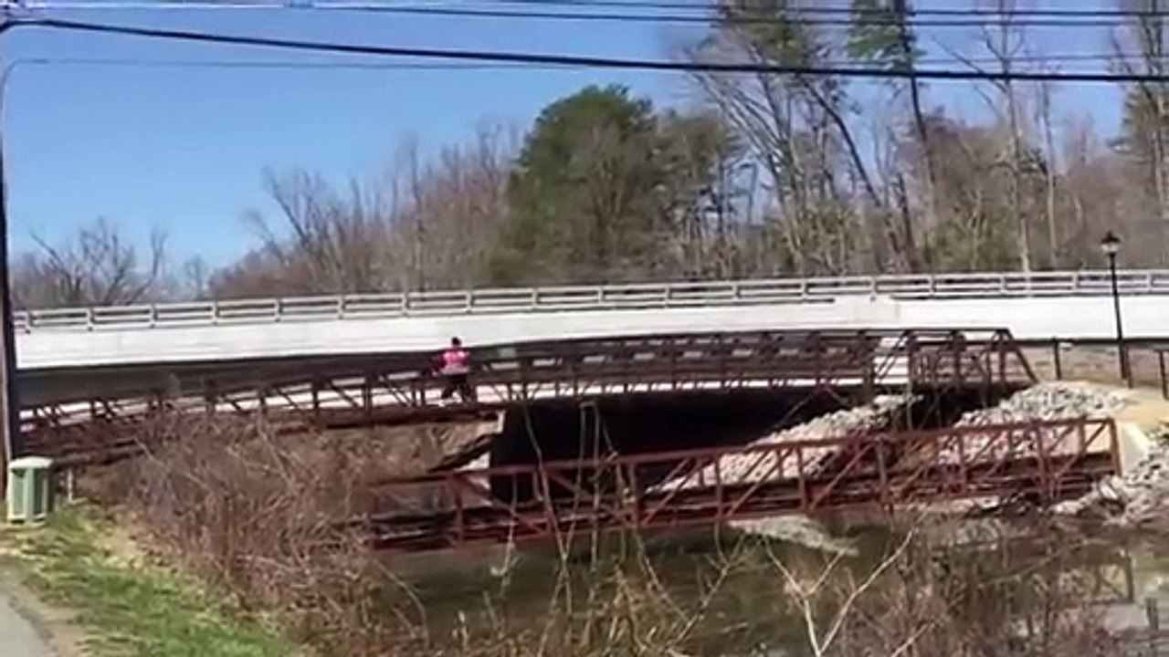 Amberlynn Reid & Foodie Beauty Collab: Going For a Walk Together