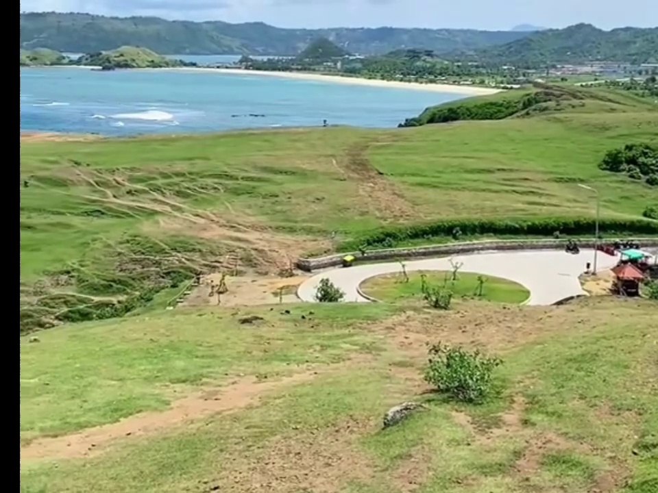 BUKIT MERESE LOMBOK TENGAH