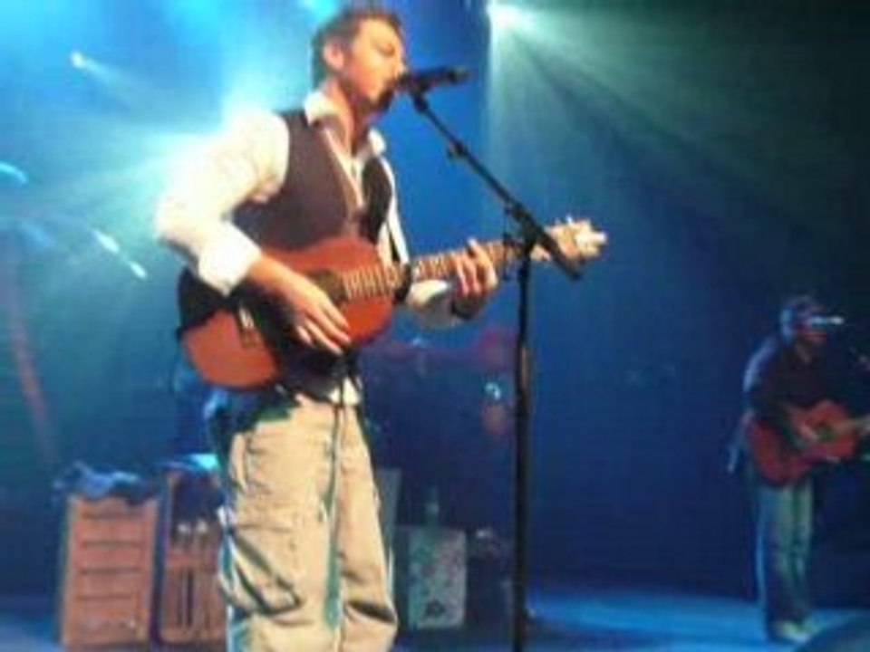 Christophe Mae - Va voir Ailleurs Montigny