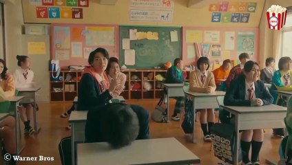 All students dislike the new transfer students, except for one guy who secretly likes her
