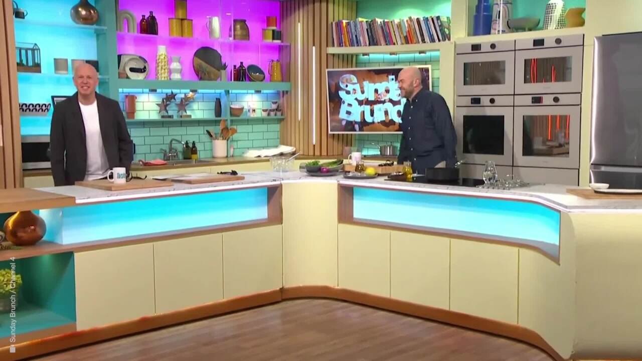 Sunday Brunch presenters in 'not ready' gaffe