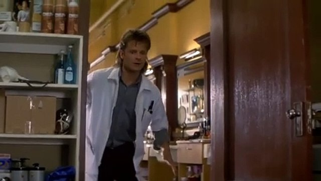 Chain of Fools Bande-annonce (EN)