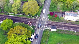 Train hits level crossing barriers at Billingshurst