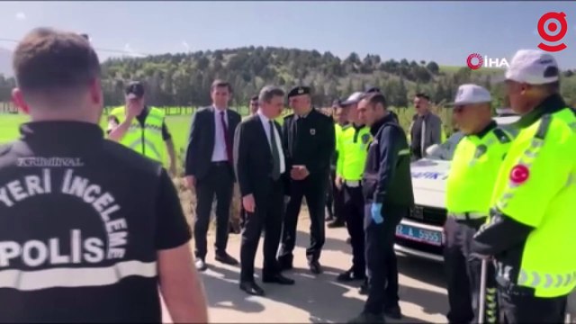 Askeri personel, polis aracına çarptı: 1 polis şehit, 4 asker yaralı!