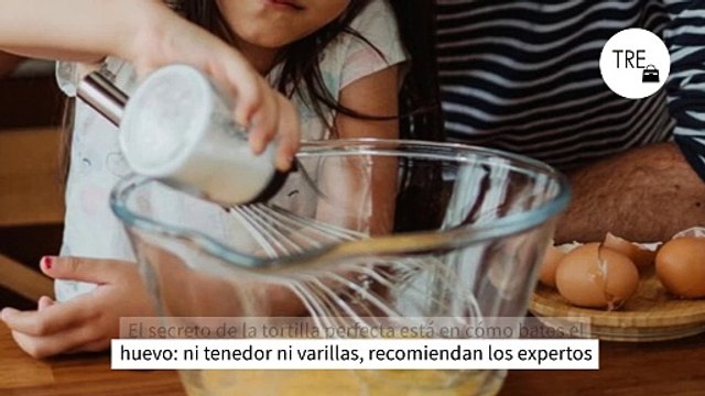 El secreto de la tortilla perfecta está en cómo bates el huevo: ni tenedor ni varillas, recomiendan los expertos