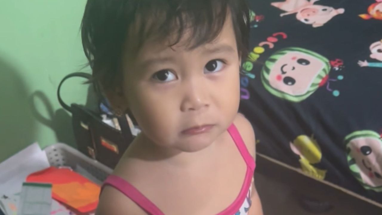 Lollipop hide-and-seek goes wrong when dad foils the sweet scheme of mischievous toddler