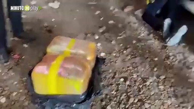 En un parqueadero hallaron 34 kilos de marihuana y una subametralladora, un hombre fue capturado