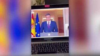 La viral reacción en una oficina al anuncio de Pedro Sánchez