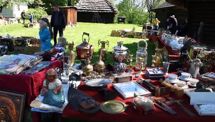 Szymbark - pchli targ w skansenie