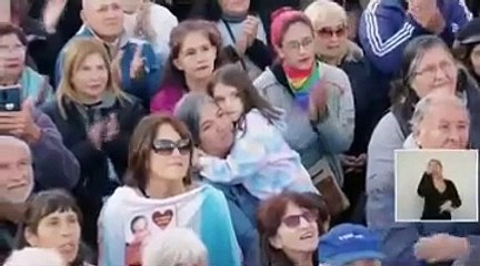 CFK: "Te puede haber votado el 60% pero si después la gente se caga de hambre ¿de qué sirve?"