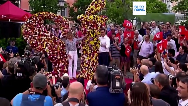 Spagna, la pausa di riflessione di Sánchez ribalta i sondaggi: il Psoe ora è 10 punti sopra al Pp