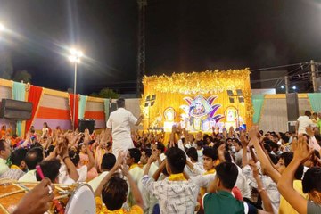 श्याम बाबा का किया अलौकिक शृंगार ... भजनों से बाबा की महिमा का गुणगान