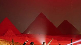 والمغني روبين ثيك NSYNC زفاف أسطوري بمنطقة الأهرامات في حضور نجم