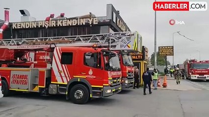Sultangazi'de restoranın çatısında çıkan yangın büyük zarara yol açtı