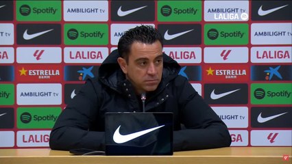 Xavi habla de "cambio de dinámica" y la respuesta del público