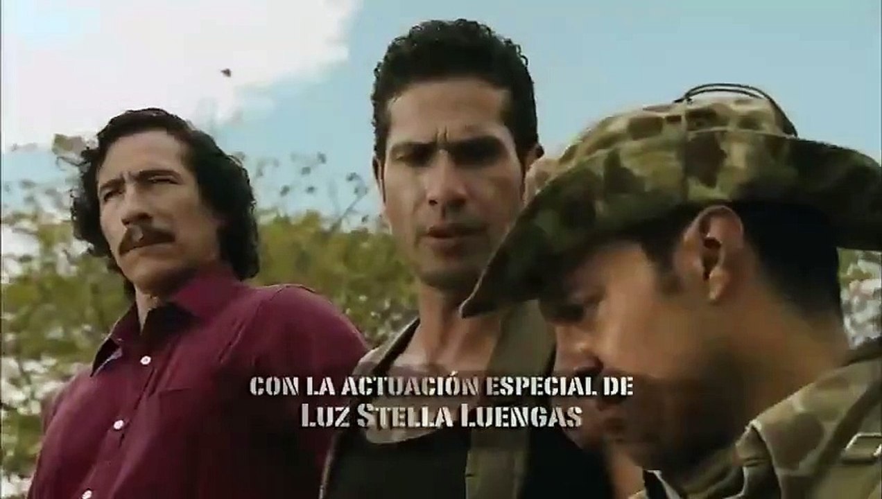 TRES CAINES 52