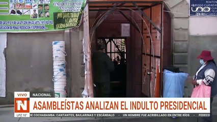 Asambleístas analizan el indulto presidencial.