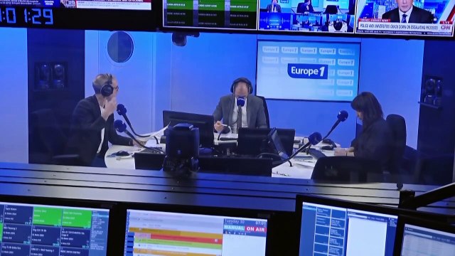 Écrans chez les jeunes : premier portable, inscription sur les réseaux sociaux... Que préconise le rapport publié ce mardi ?