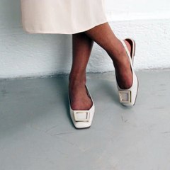 624-GERALDINE-CUIR-E23-ECRU_VIDEO