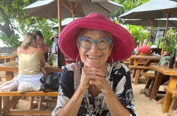 Instagram influencer Kaye Cleave shows how to sit on a chair the badass way | The Senior | April 2024