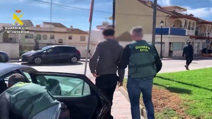 Tải video: Detenidos 100 estafadores del 'hijo en apuros' tras captar casi un millón de euros