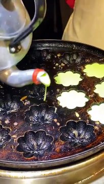 Thai Sweet Coconut Pancake - Thai Street Food #shortsvideo