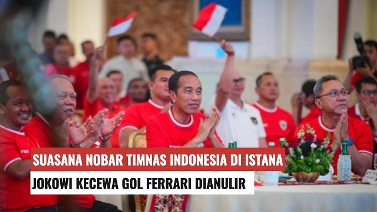 Presiden Jokowi Nobar Timnas di Istana Bersama Para Menteri